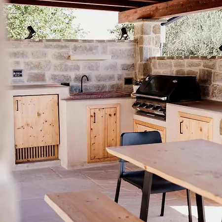 Maison Lagerstroemie Villa *